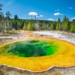 where-to-stay-in-yellowstone-national-park.jpg